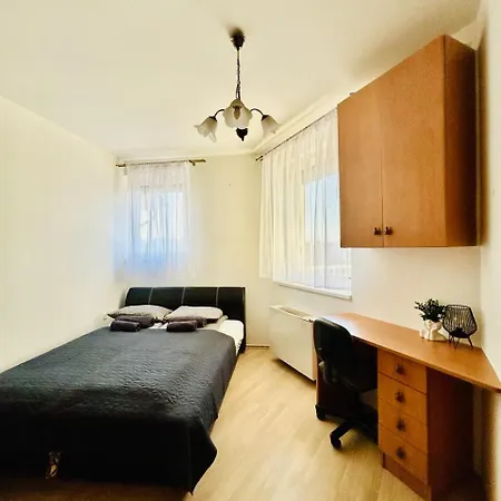 Eden Apartment *